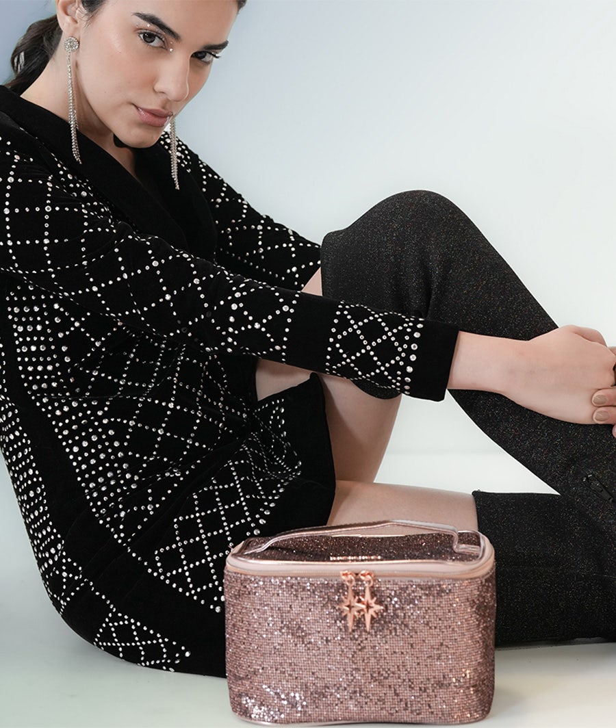 GLITZ N GLAM (SOFT VANITY)